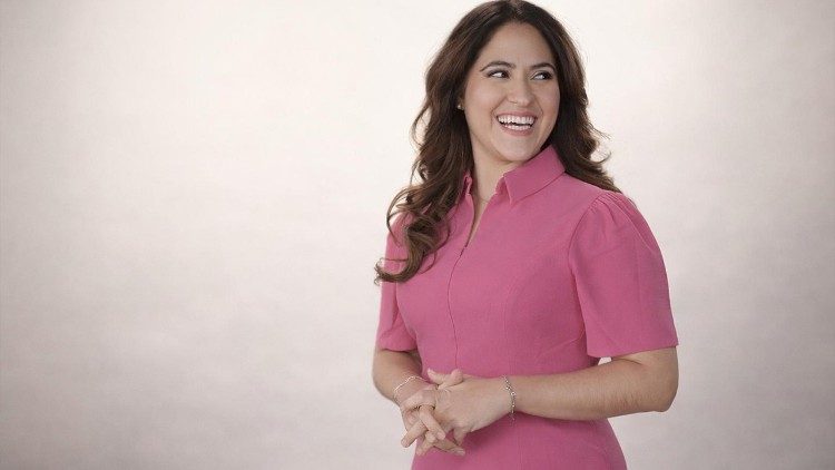 León XIV nombra a una mujer laica Prefecta del Dicasterio para la Comunicación