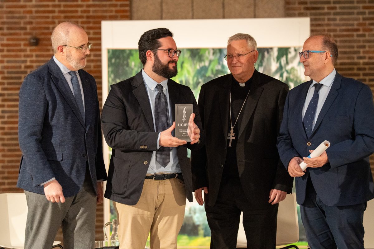 UCIPE entrega XVI Premio Lolo Periodismo Joven (12)